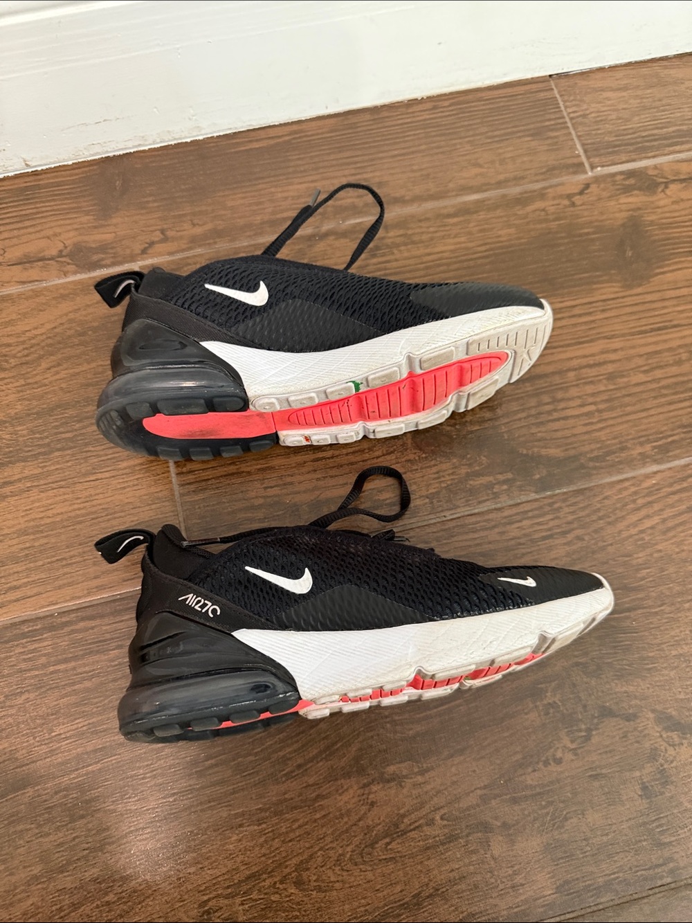 Kids black and white 270’s size 2y